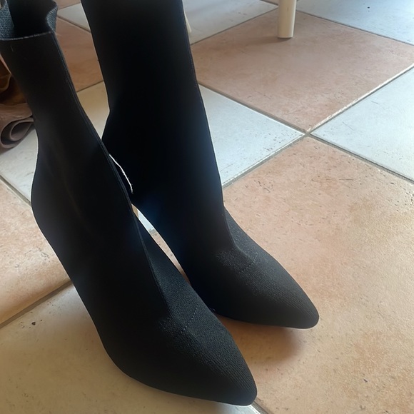 Black sock booties - Picture 2 of 9